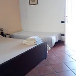 La Casa Del Sole Bed & Breakfast 3*