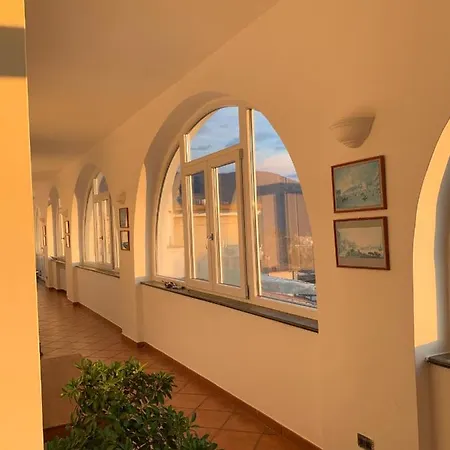 La Casa Del Sole Вико-Экуенсе